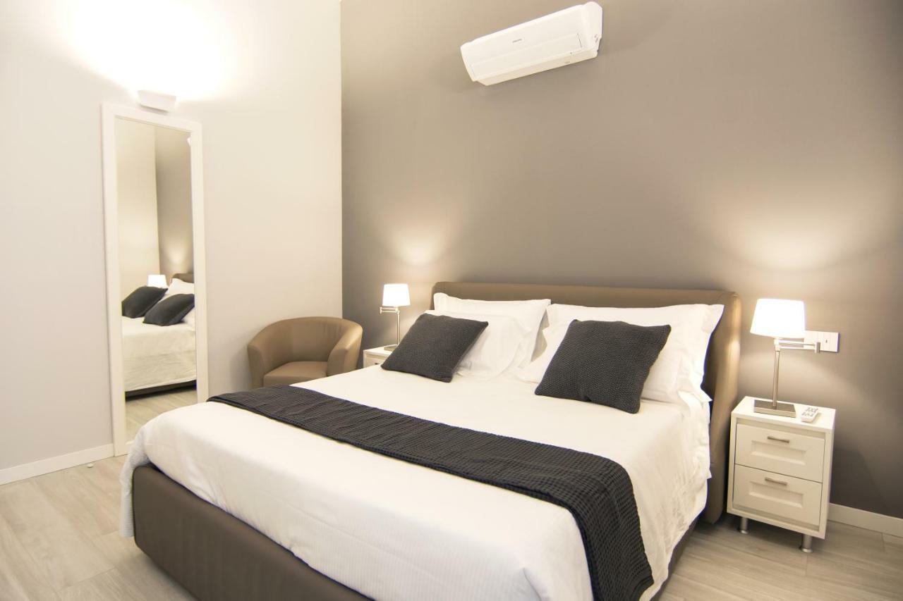 La Quadra Suites - Central Apartments In Iseo With Daily Housekeeping Eksteriør bilde