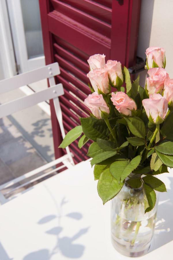 La Quadra Suites - Central Apartments In Iseo With Daily Housekeeping Eksteriør bilde